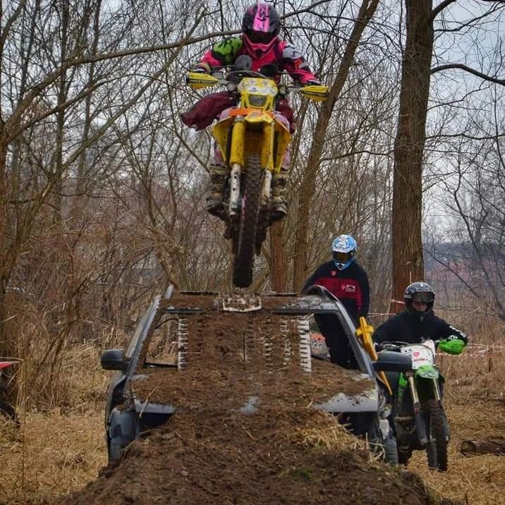 Katarzyna Kulik drz na aucie